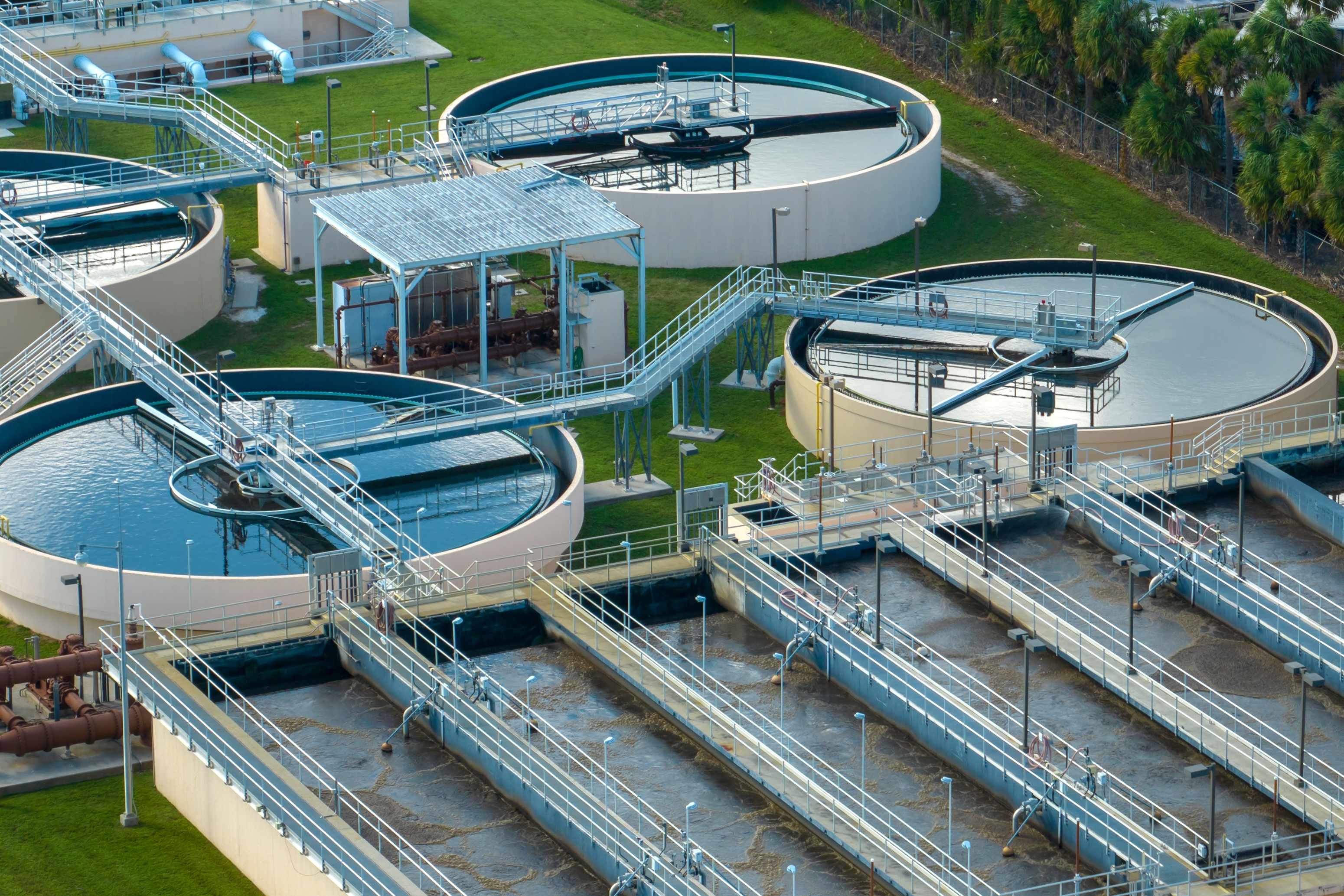 Reverse osmosis membrane water treatment facility
